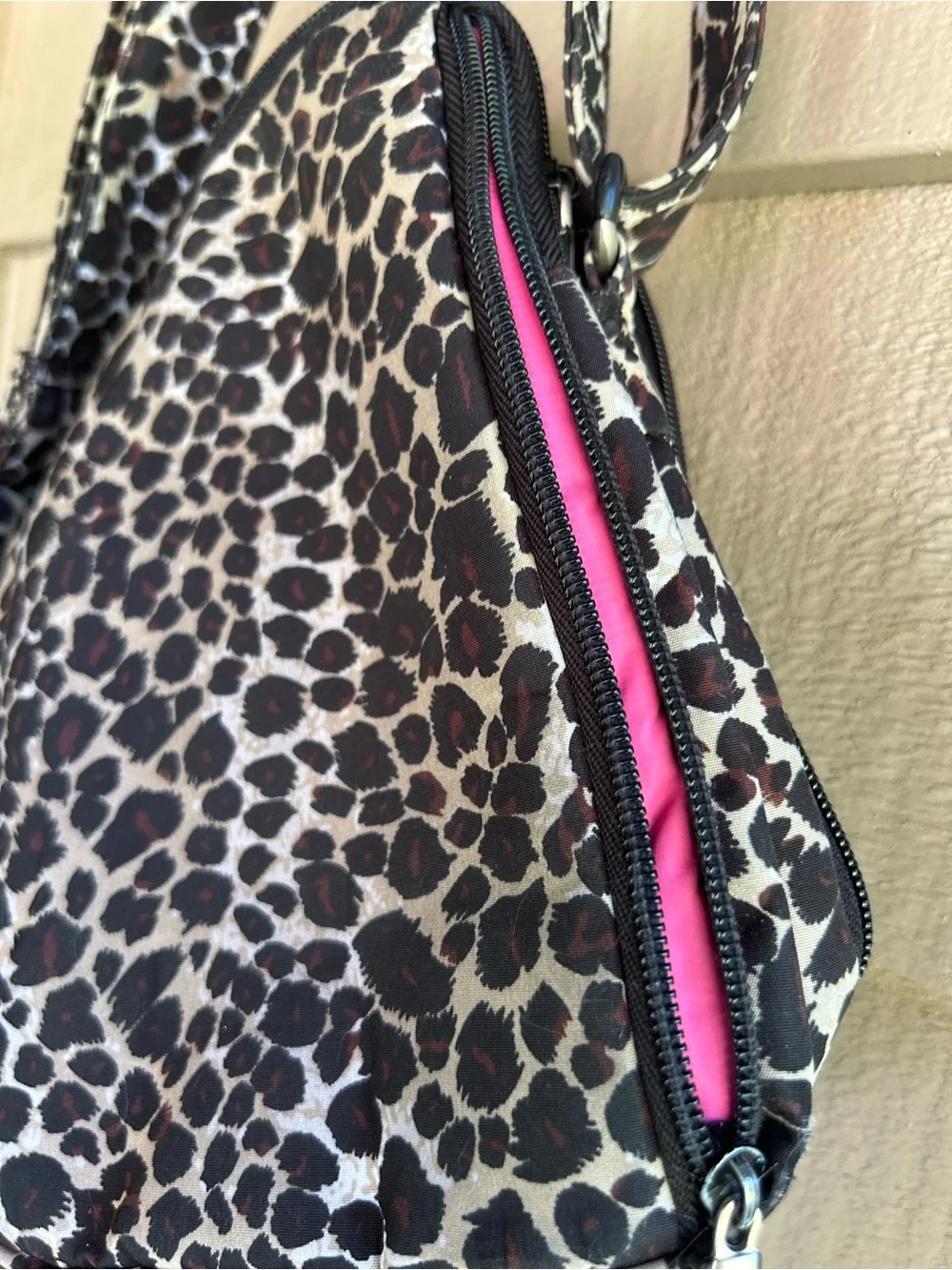 Travelon Leopard Print Crossbody Bag - Brown/Black pink lining.